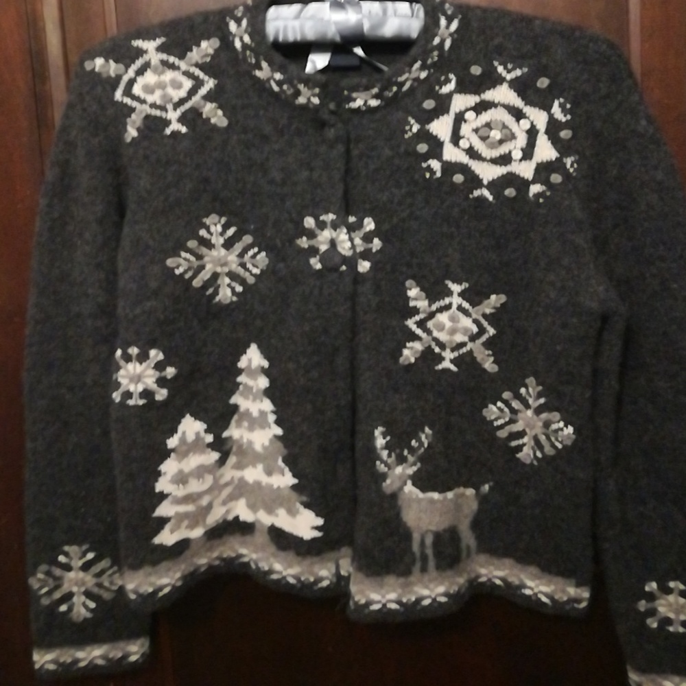 Wooldrich sweater snowflake mountains warm tactile